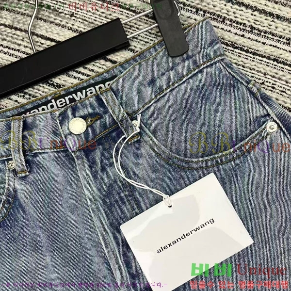  ˷    AW1555008-8