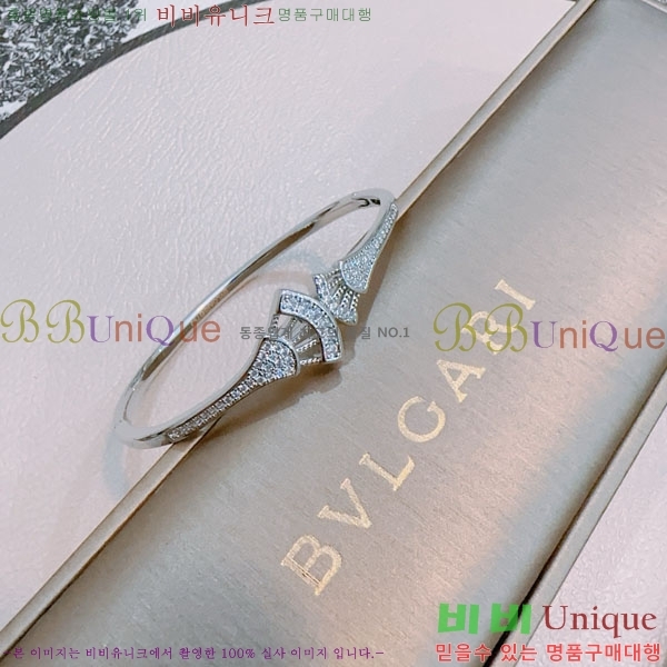  Ұ  BV1457488-1