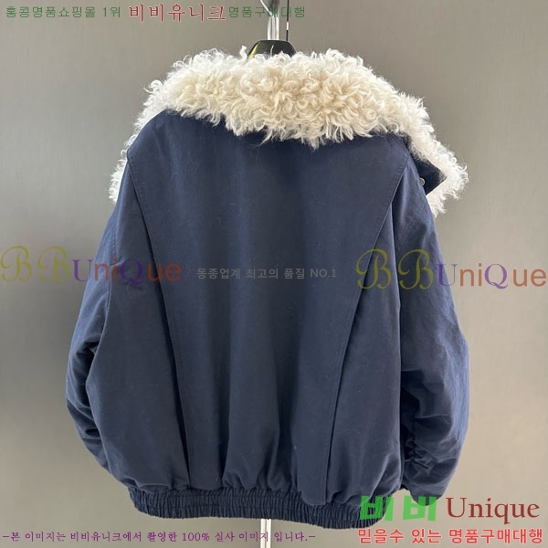  ** ٿ е MAX267869-11