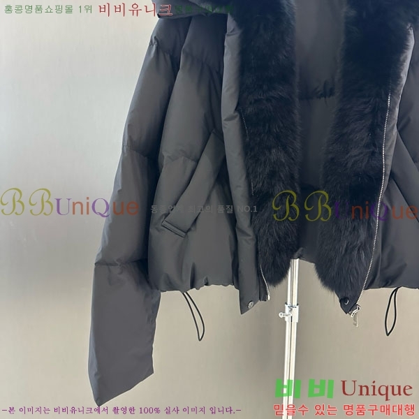  ** ٿ е MAX267869-15