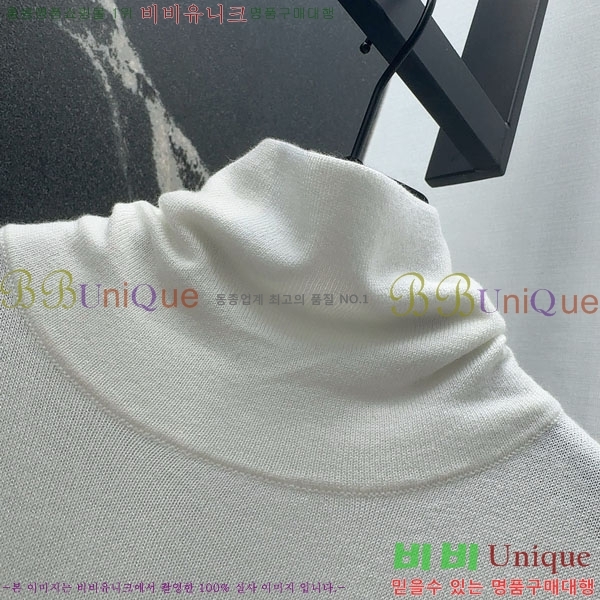   Ƽ CE2245680-7
