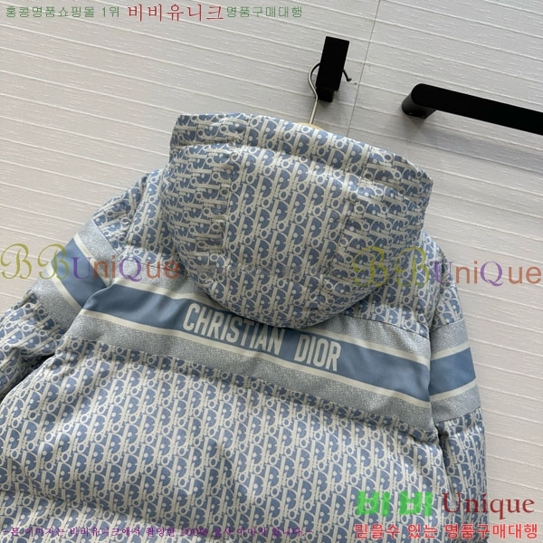   ٿ е DO3634560-1