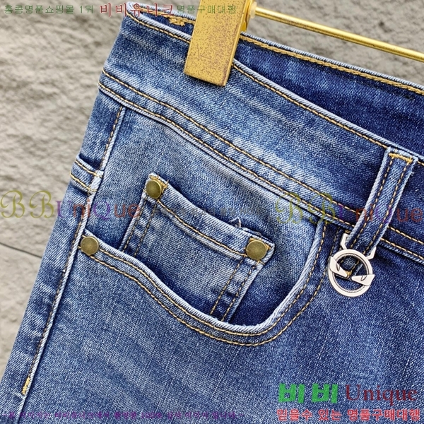   û FD987673