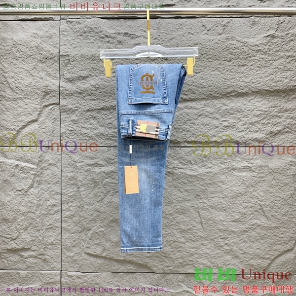   û BU5531689