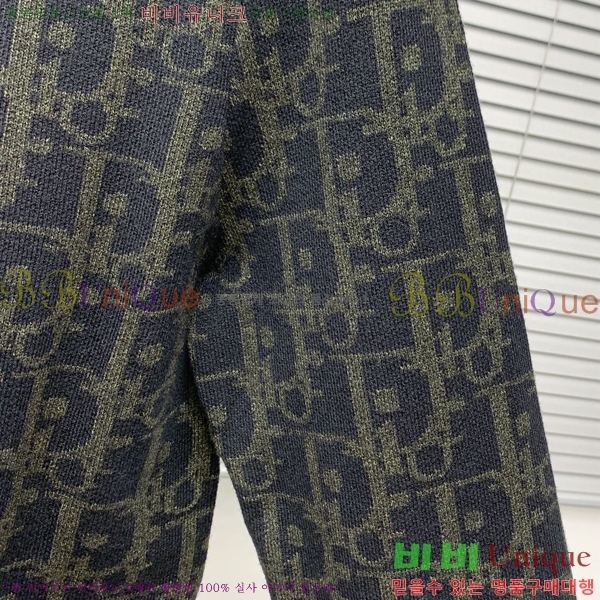    DOI5372-8