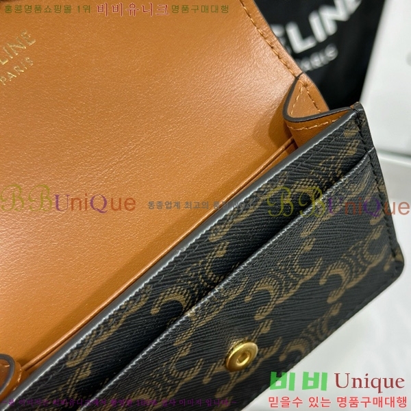 # Ʈ ÷ ī 10I583-1001