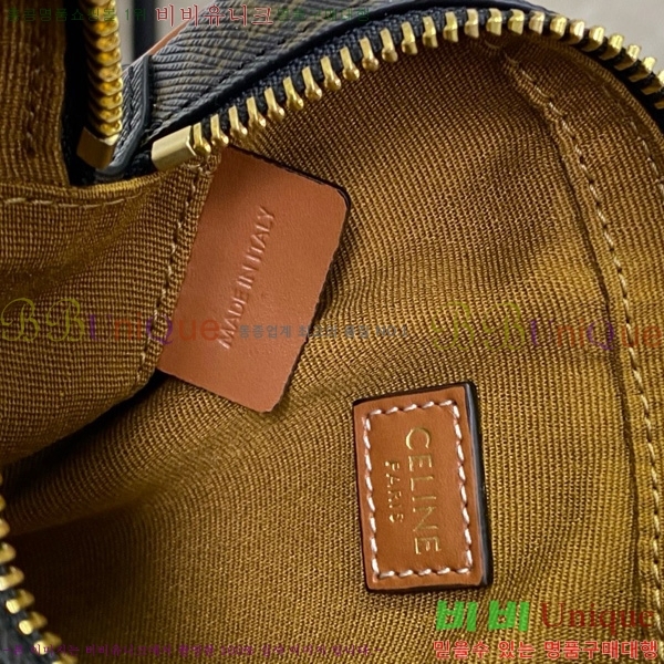 # Ʈ Ʈ ũν 198222-2001