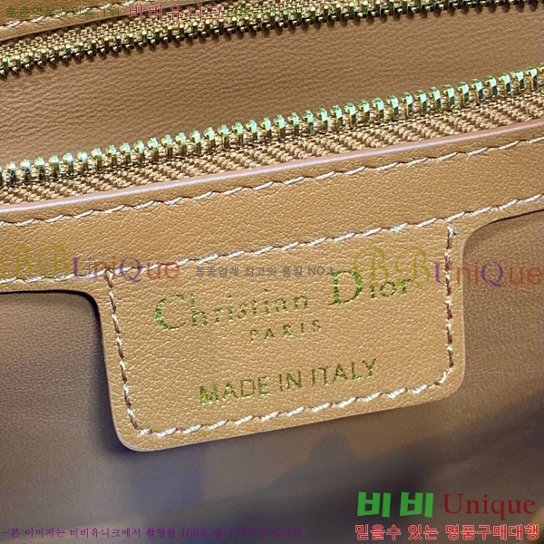 # ٺ  žڵ M0737-105