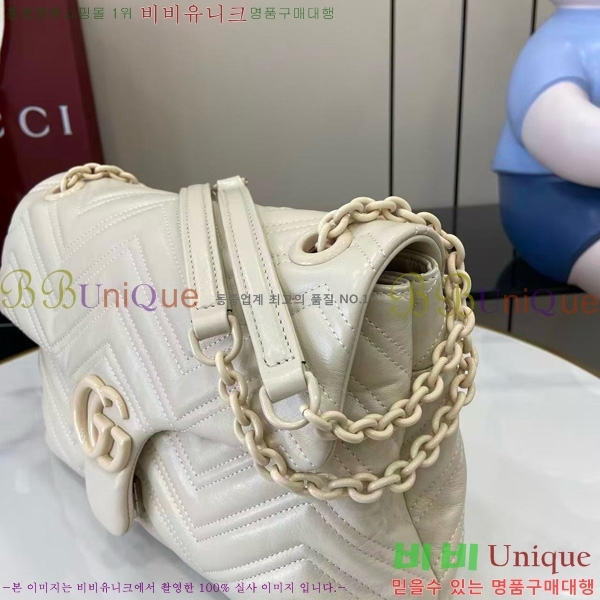 # GG  ̵  850676-104