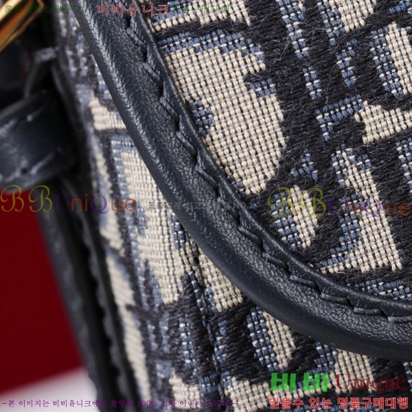 # ٺ BOBBY ̵ M9337-102