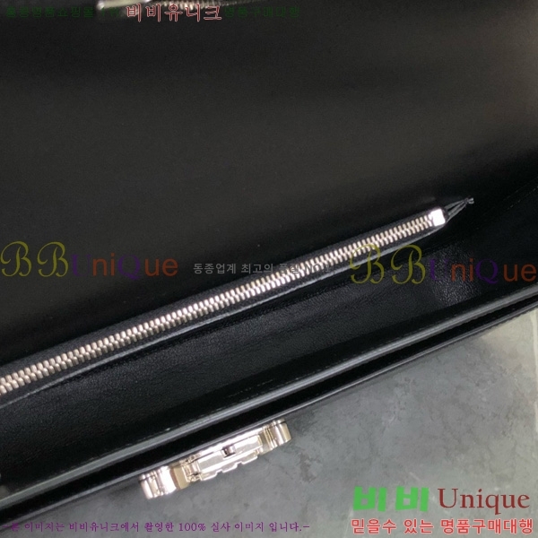 # Ʈ üι 197413-1002