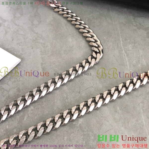 # Ʈ üι 197413-1002