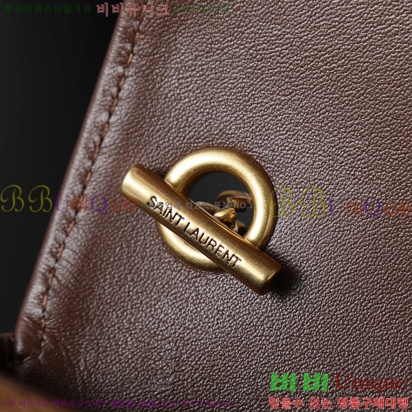 #ζ  ̴  821749-1001