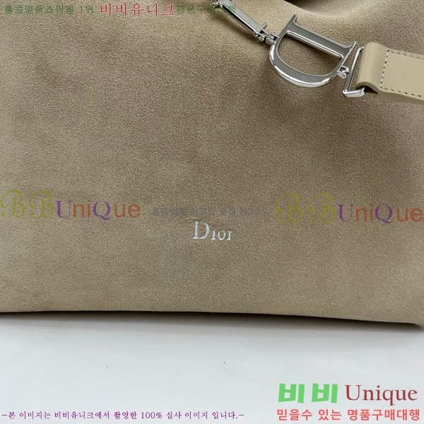 # ʼ ش JONATHAN ANDERSON ȣ M856325-3