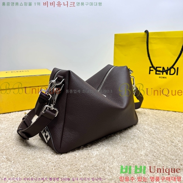 # ̵  ΰ     7VA672-102