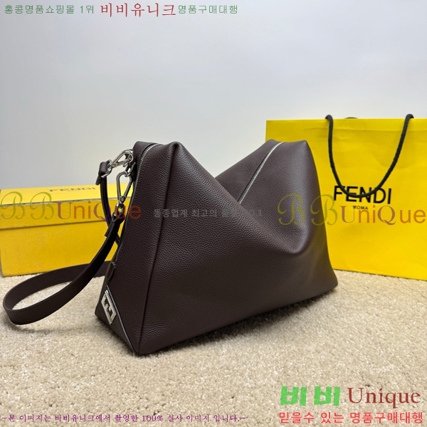 #  ΰ     7VA667-101