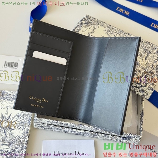 # 30 Montaigne  ̽ S2353-402