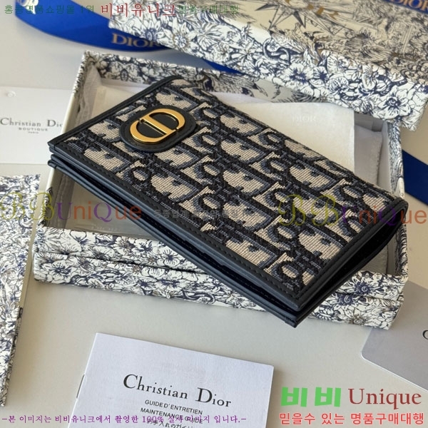 # 30 Montaigne  ̽ S2353-401