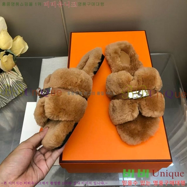 ޽   þ  W861001-4