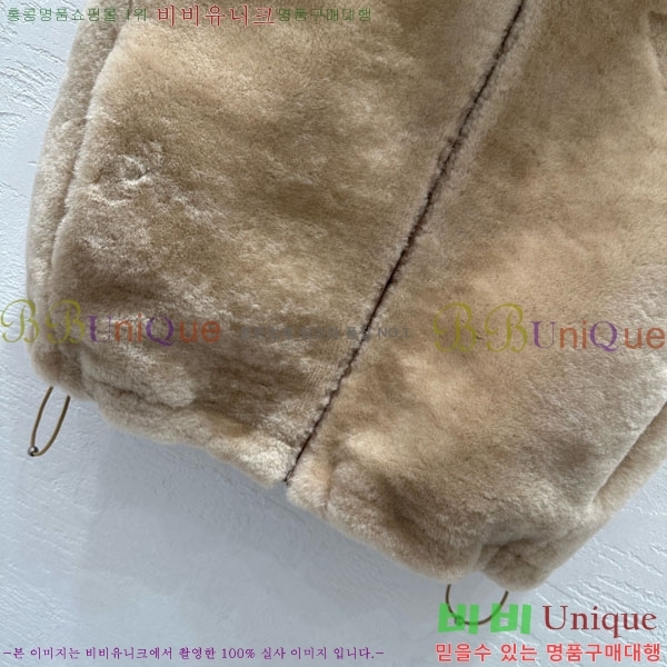    þ    PAD23402-11