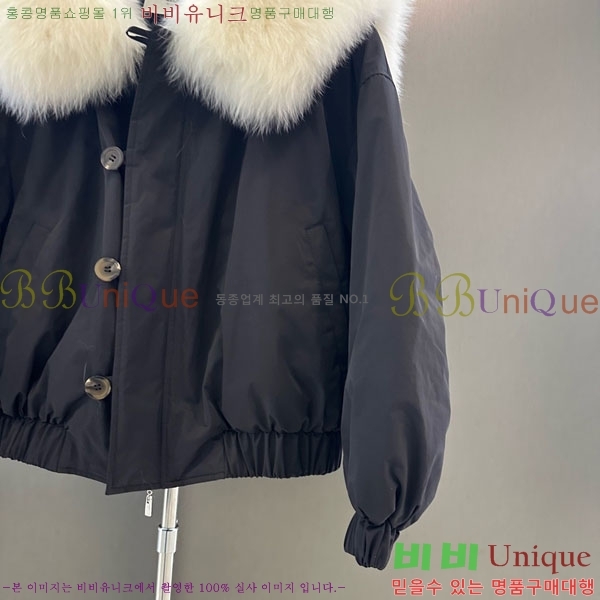  ** ٿ е MAX324301-1