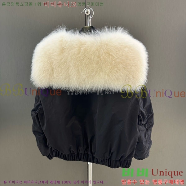  ** ٿ е MAX324301-1