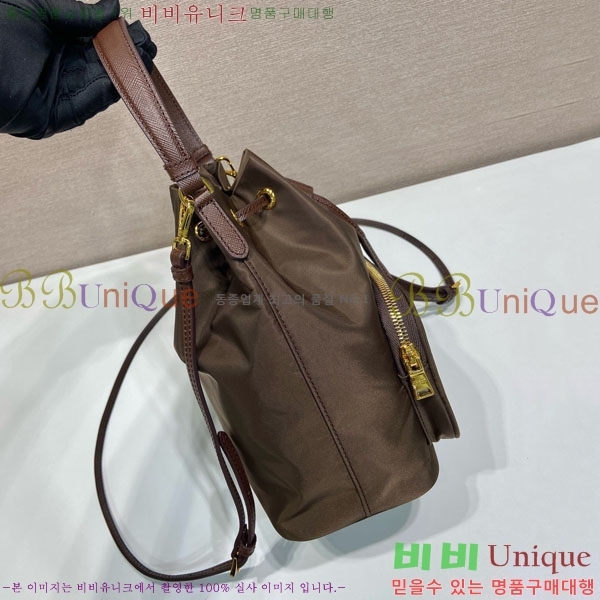 # NEW Ϸ Ŷ 1BH038-558