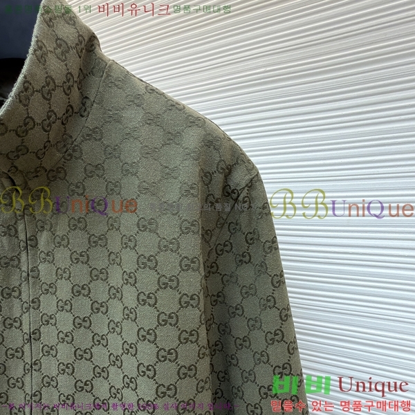  * Ŭ  31GU216815805-1