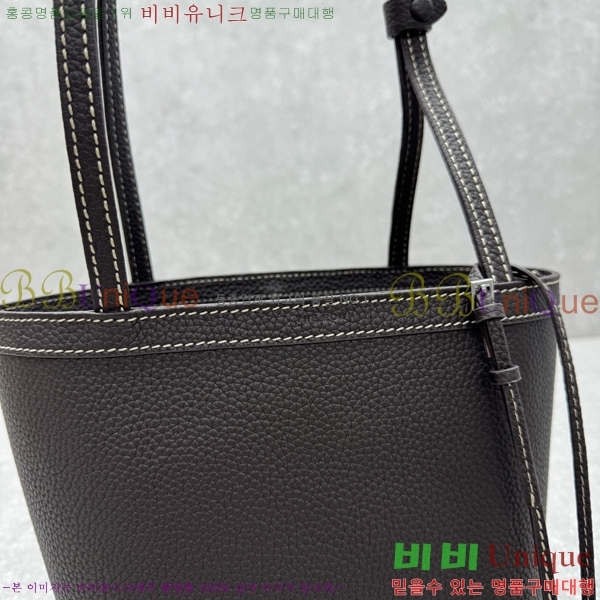 # ο 𝐏𝐚𝐫𝐤 𝐭𝐨𝐭𝐞 ũ Ʈ 1851-1