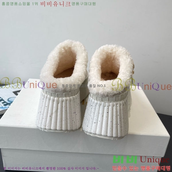 ο   þ Ŭ  34CHC8536218-4